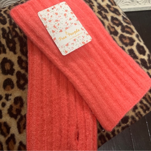 Hand Warmer Gloves w/Thumb Holes - Picture 2 of 3